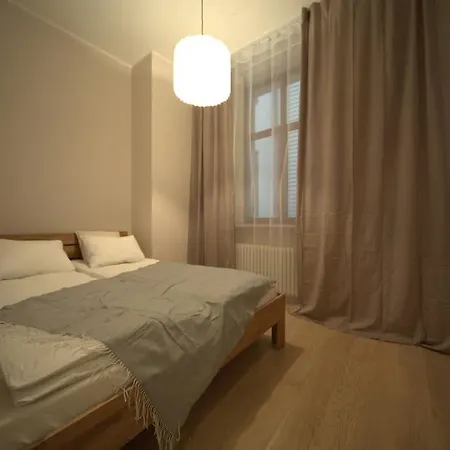 Апартаменты Bright 3br In Old Town Ac Control *
