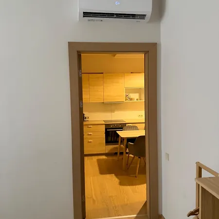 Bright 3br In Old Town Ac Control *