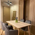 شقة 3 Bedroom In The Old/t